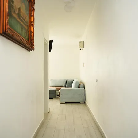 Kapri * Qerret (Tirana)