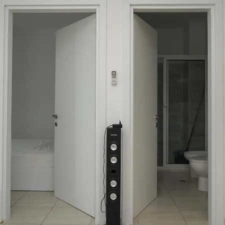 Kapri * Qerret (Tirana)